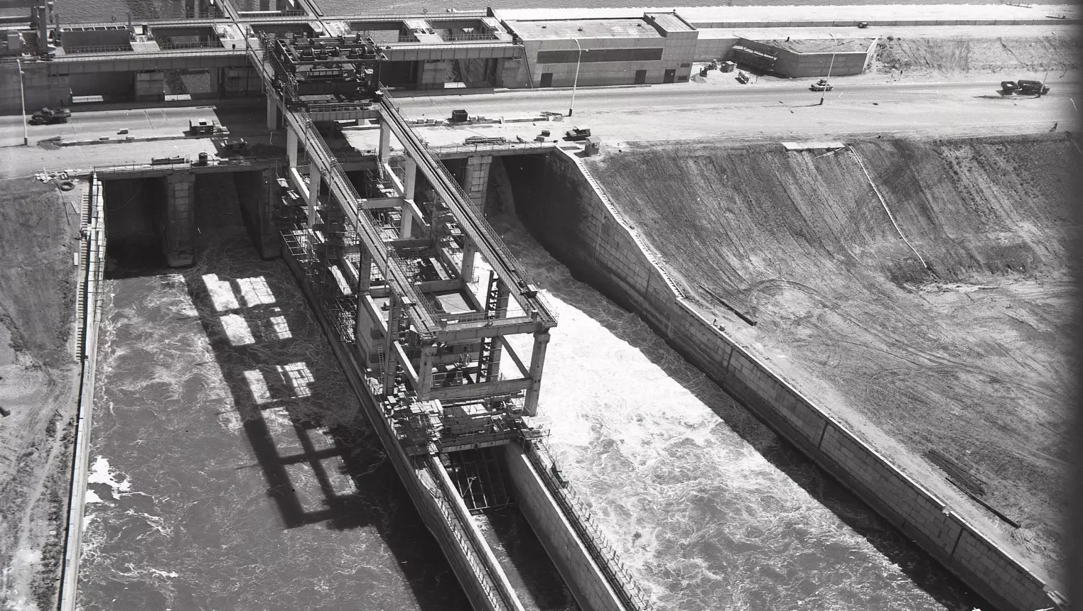 Краснодарское водохранилище. Реконструкция водосброса и рыбоподъемника.